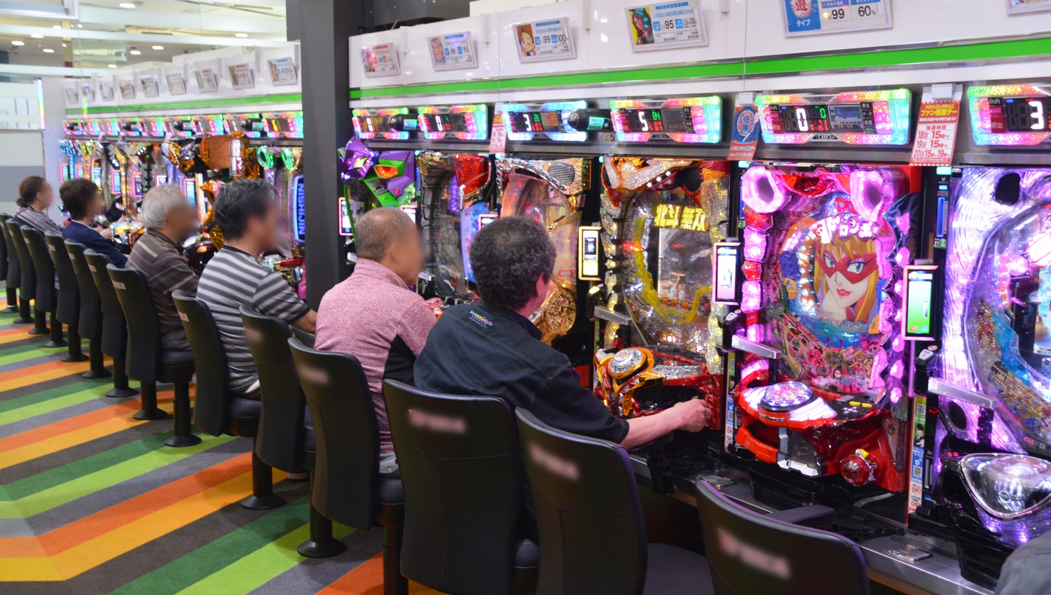 パチ屋には老害がたくさん